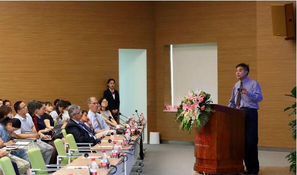 美國醫療專家走進西安國際醫學中心，開展國際醫療合作 