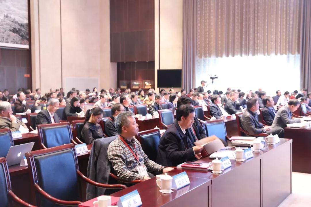 國家“十三五”臨床系統整合規劃教材主編人會議在西安舉行——賀西京院長作為教材主編出席會議