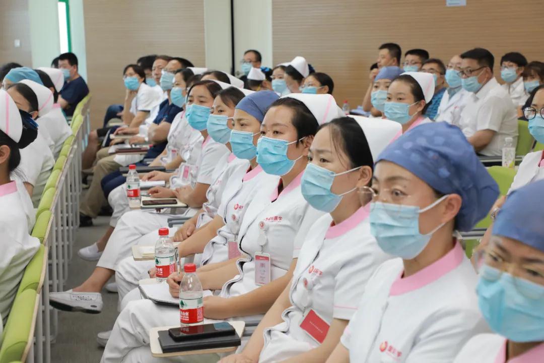 郭樹忠王海昌吳昌歸王海琳等大咖們交流走進社會辦醫的心路歷程