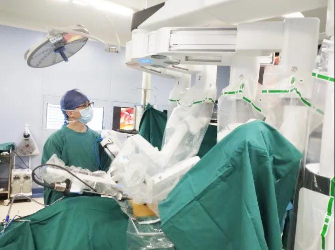早期肺癌保肺功 機器人手術顯神通