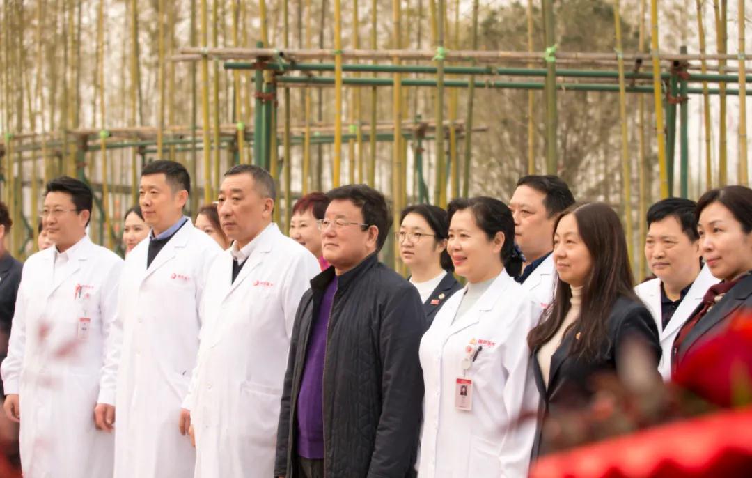 三秦都市報秦聞—西安國際醫學中心醫院 VIP 健康管理中心開科