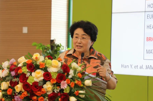 中國工程院院士韓雅玲蒞臨我院指導工作 分享發表在LANCET的“中國好聲音”