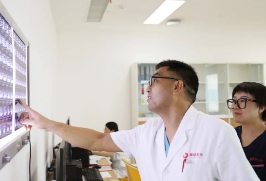 大醫之道 | 李瑞軍：介入醫學無孔不入 救治患者全力以赴