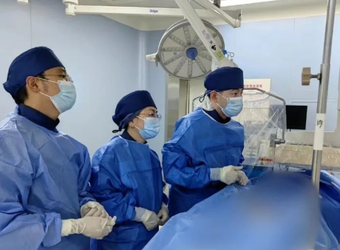 失血性休克命懸一線！急診介入治療為患者贏得生機