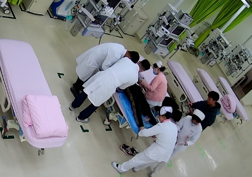 頭、胸、脾、骨……多處損傷 多學科聯合完成“生命接力”