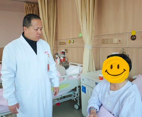 視力模糊、頭暈頭痛？專家：這項(xiàng)顱內(nèi)腫瘤檢查必不可少
